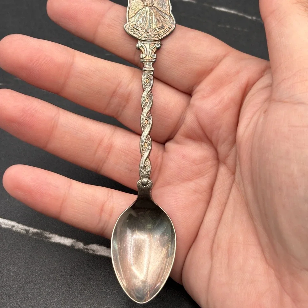 VTG 80s‎ Mount St. Helens Souvenir Collector Spoon Volcano Eruption Silver Tone